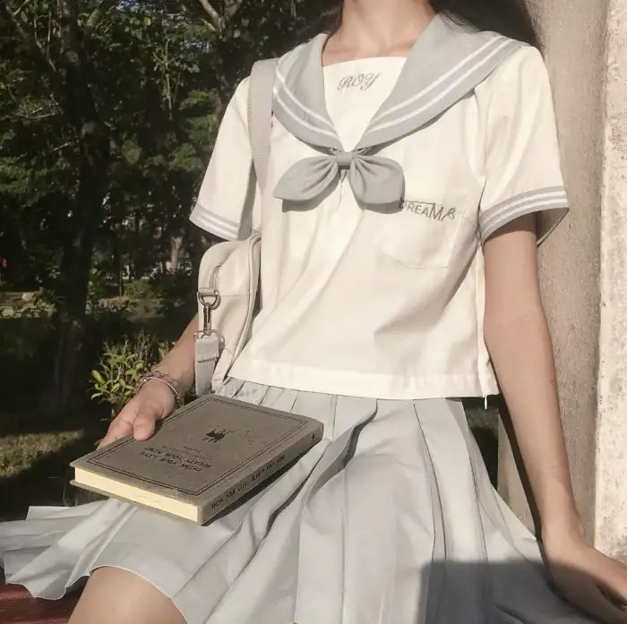 女仆们